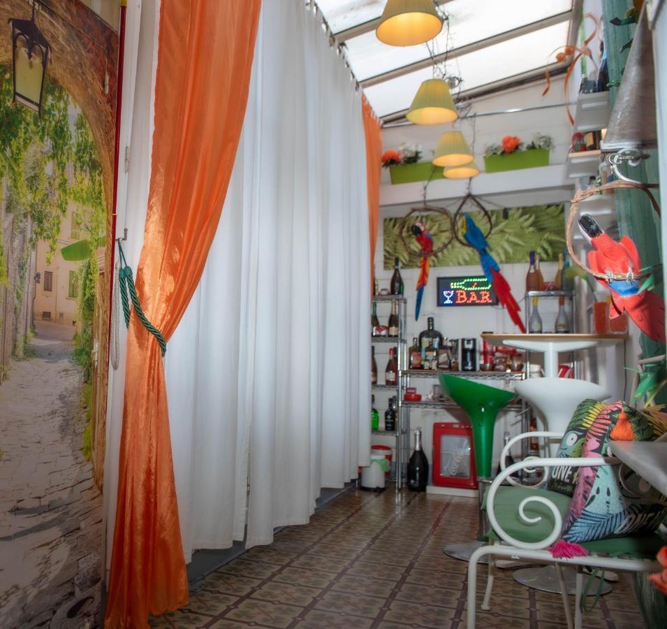 Pitagora House Hotel Tarente Buitenkant foto
