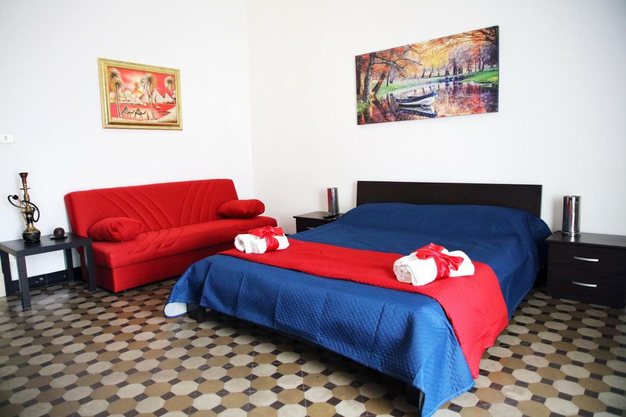 Pitagora House Hotel Tarente Buitenkant foto